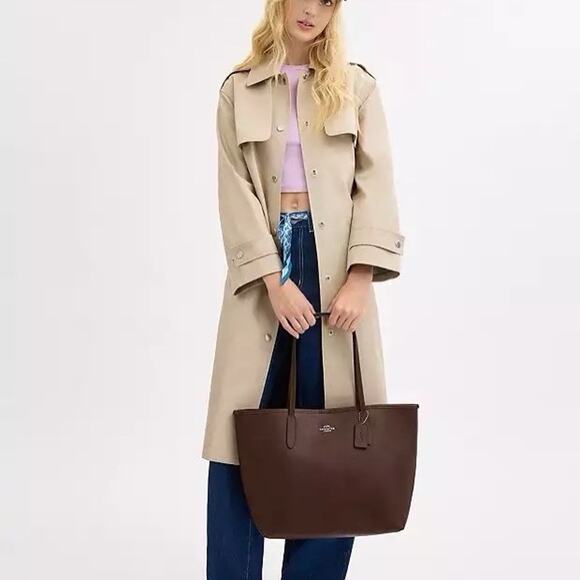 NWT Coach CR111 Leather City Tote Shoulder Bag in Silver /Maple - Picture 7 of 8